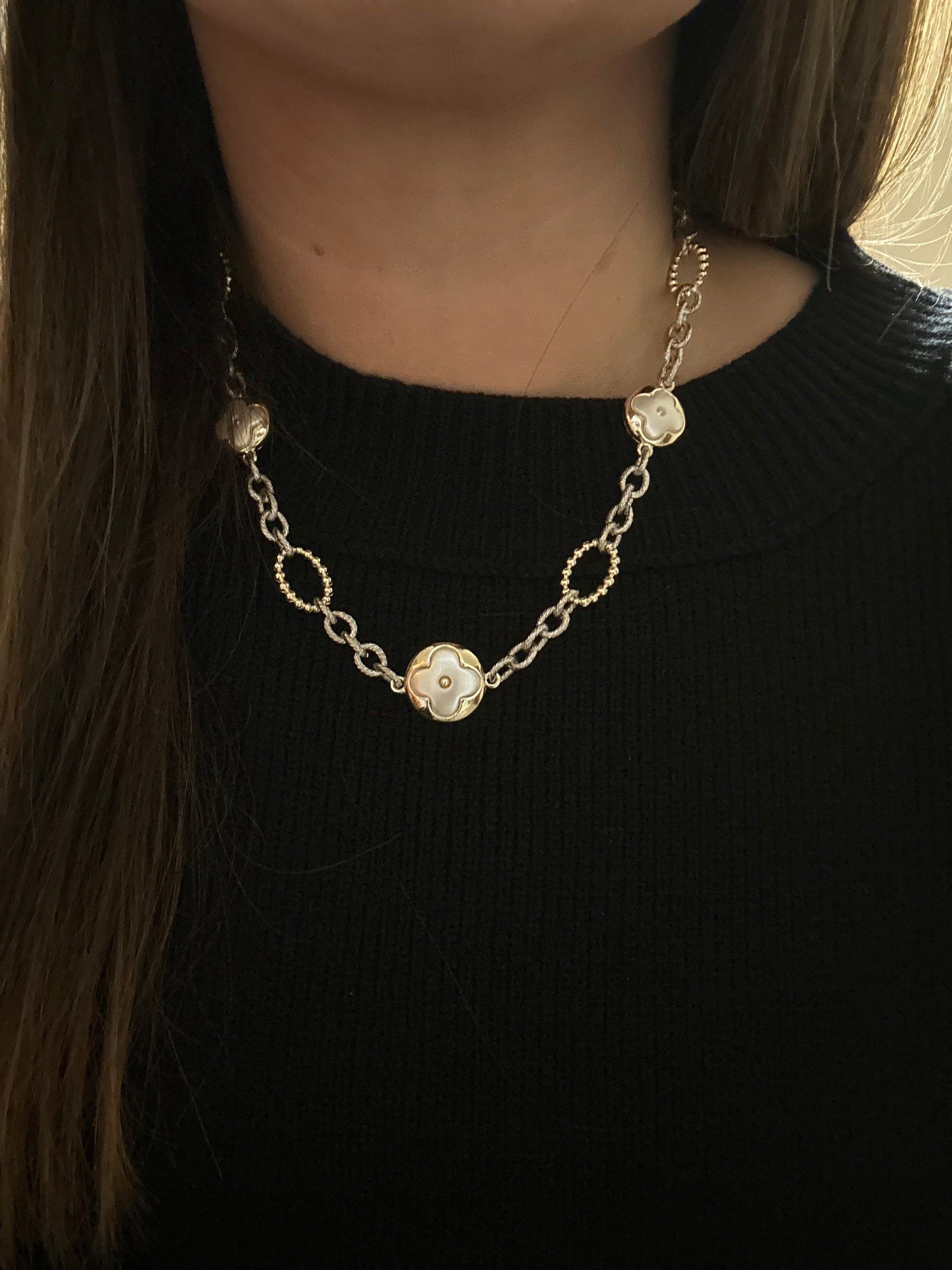 Flower Link Gold ad Silver