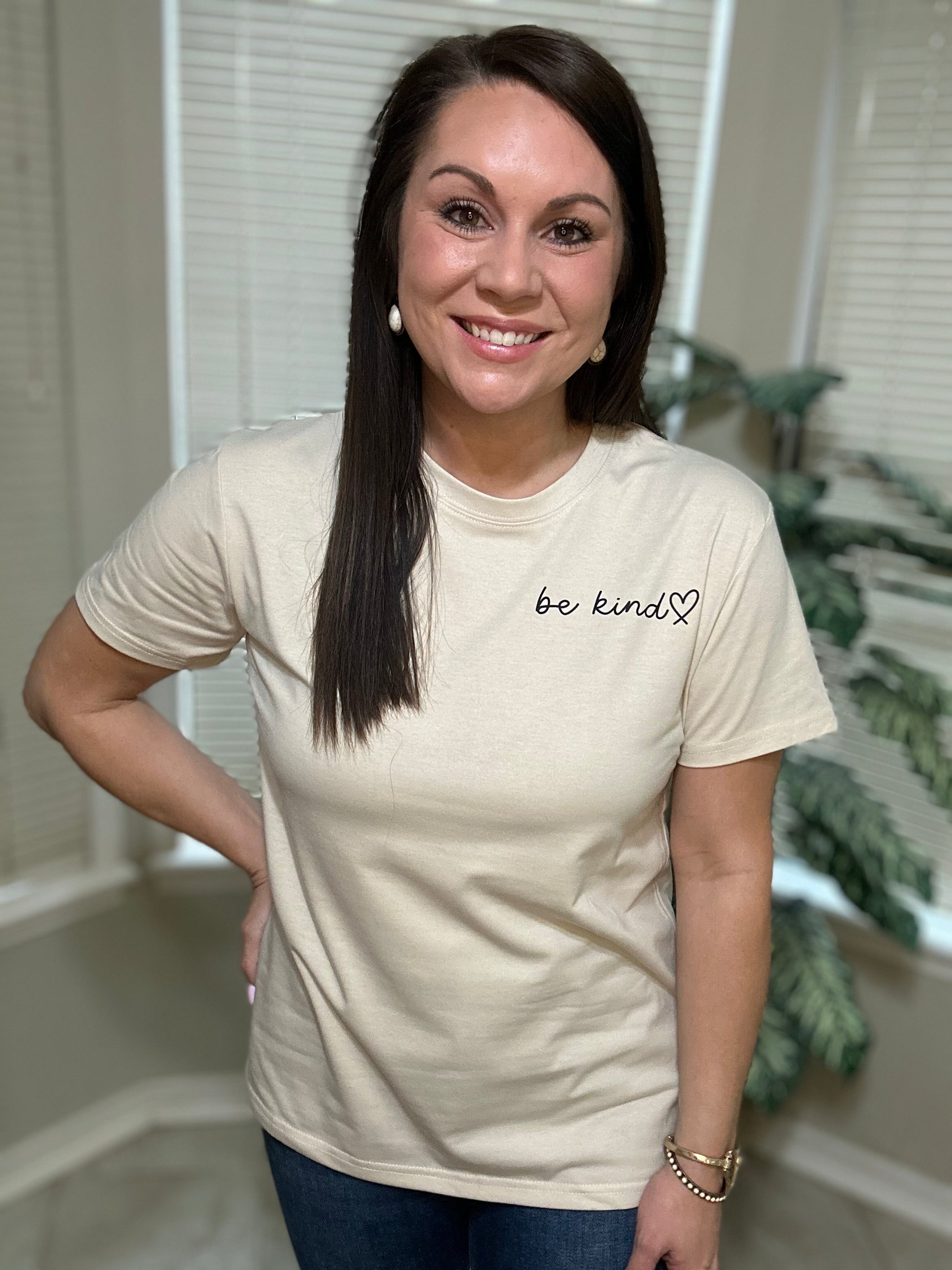 Choose Kind Graphic-tee