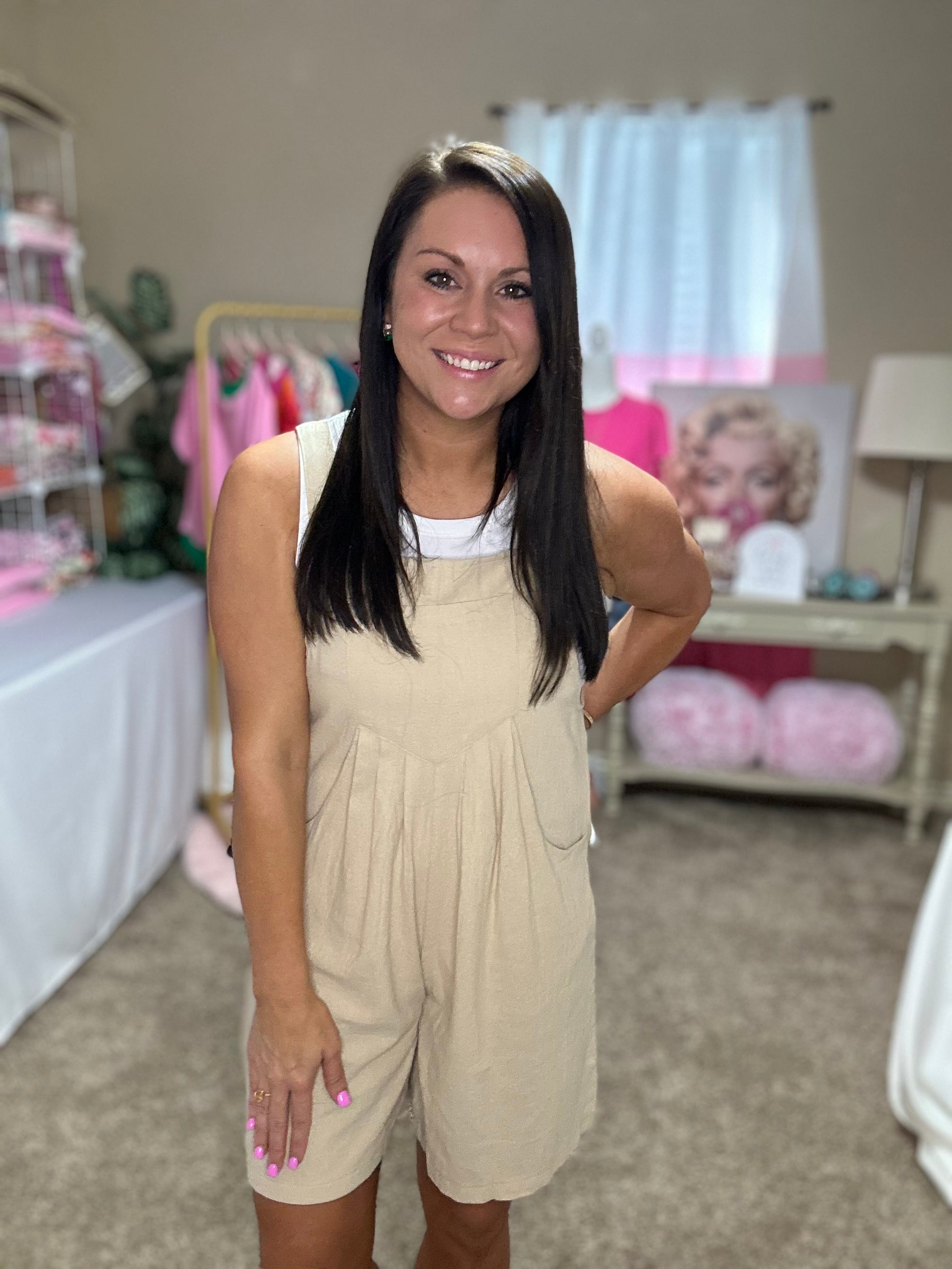 Cream Casual Short Jumpsuit with Adjustable Straps