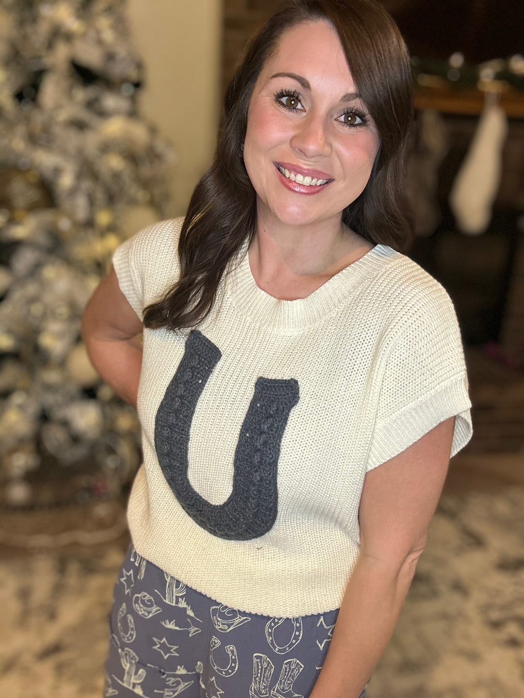 Horseshoe Ribbed Sweater Vest