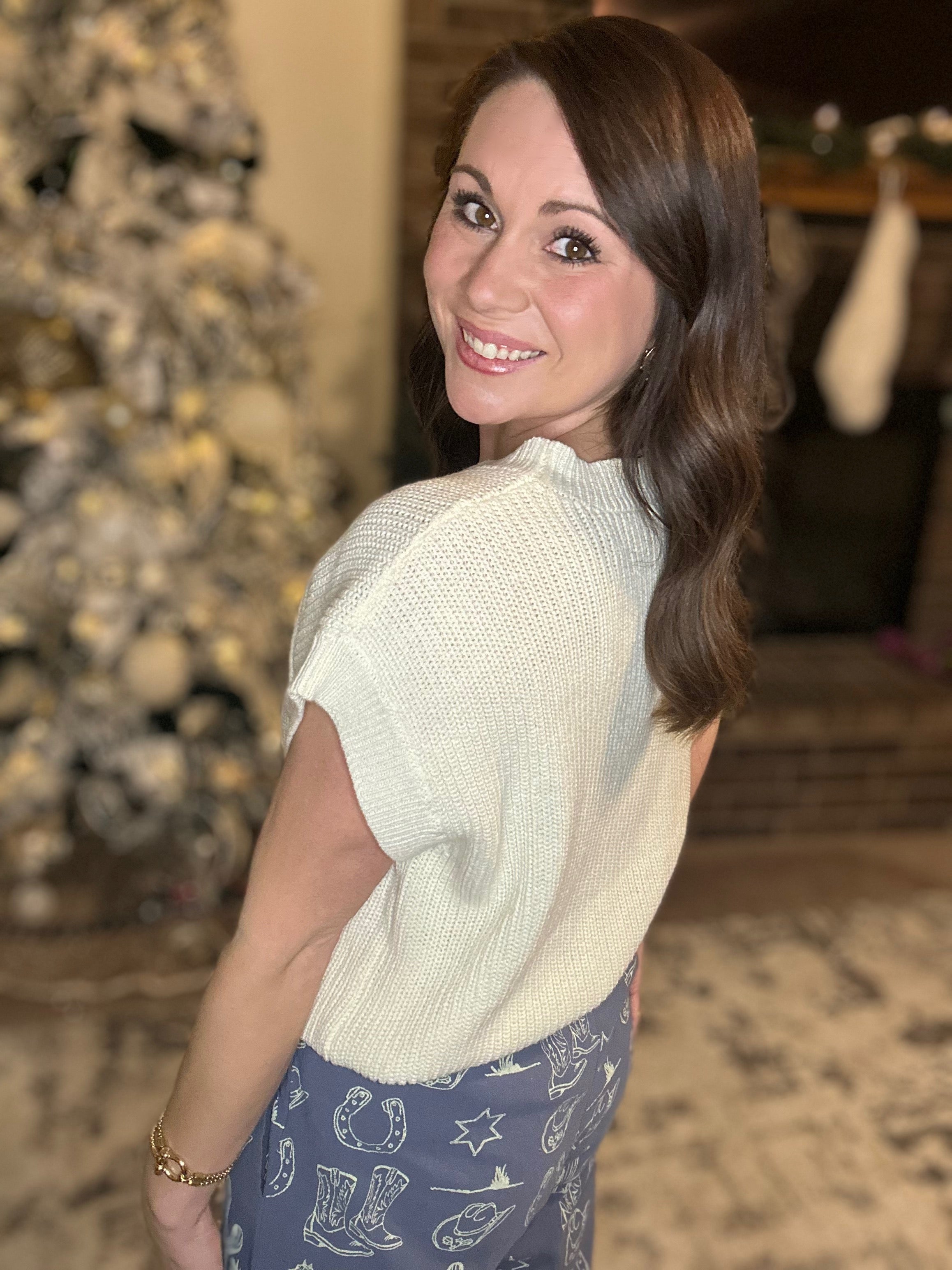 Horseshoe Ribbed Sweater Vest